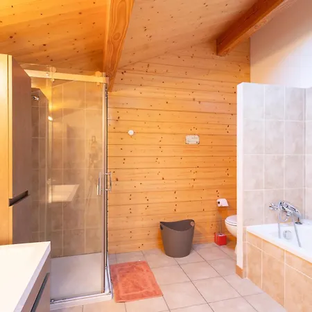 Holiday home Edliane Font-Romeu-Odeillo-Via