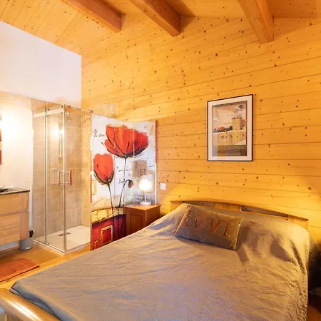 Holiday home Edliane Font-Romeu-Odeillo-Via